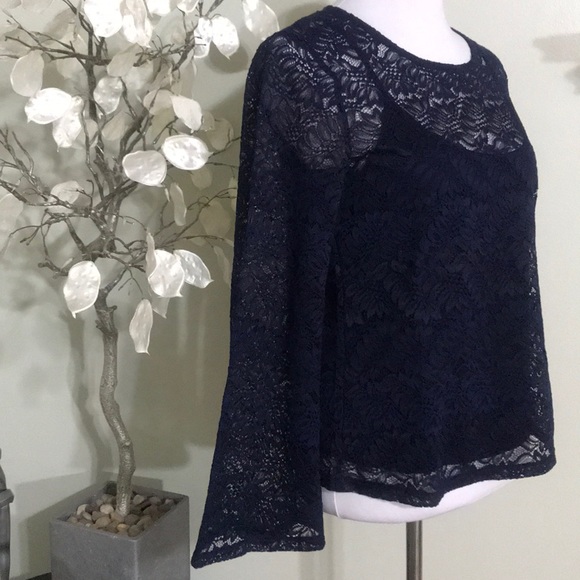 Banana Republic Navy Lace Top and Cami - Picture 3 of 6